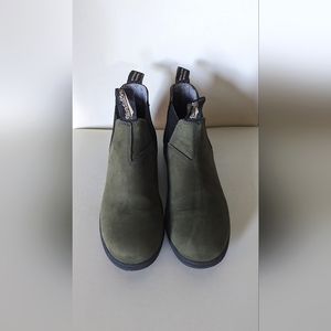 Blundstone Boots (Olive Green)